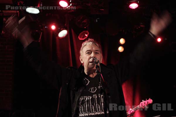 JOHN CALE - 2011-10-17 - PARIS - La Maroquinerie - 